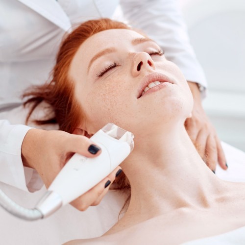 Red haired girl getting a Venus Legacy treatment