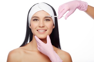 a woman happy because she could get botox during pregnancy